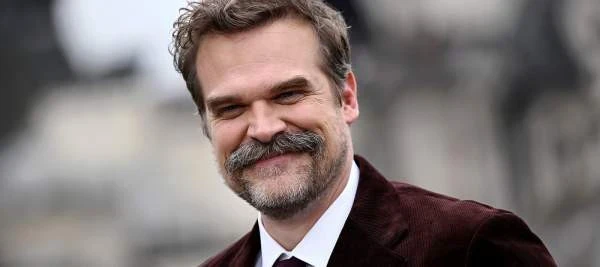 Дэвид Харбор может сыграть с Педро Паскалем в новом фильме режиссера “Андора” – Портал статей